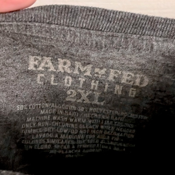 🐖🥓 FARM FED CLOTHING 🐓 EMBELLISHED CHARCOAL GRAY PIG HUMOROUS TSHIRT Women’s 2X - Picture 5 of 6